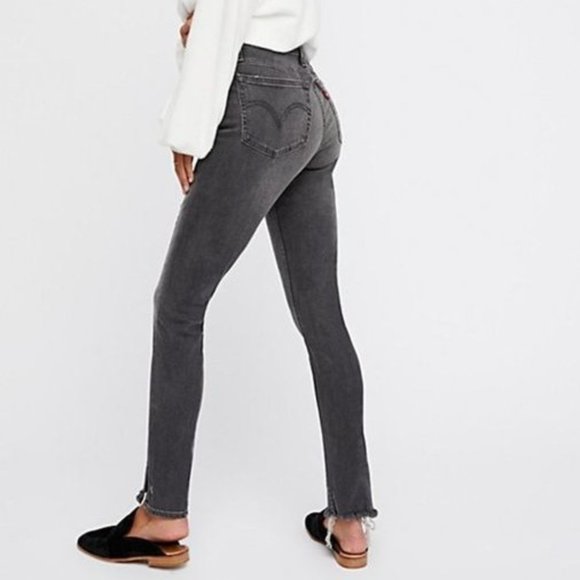 Levi's Denim - Levi's 721 Altered High Riske Skinny Jeans Size 28